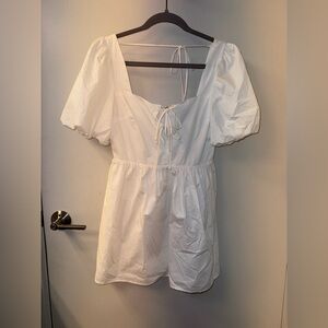 Forever 21 White Puff Sleeve Babydoll dress